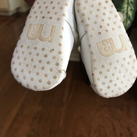 Mother care baby shoes - Picture 2 of 2